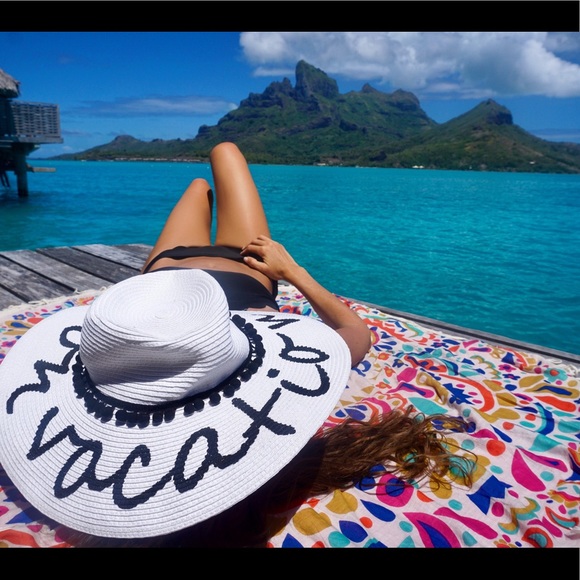 Meet your Posher, Jenna - Picture 2 of 3