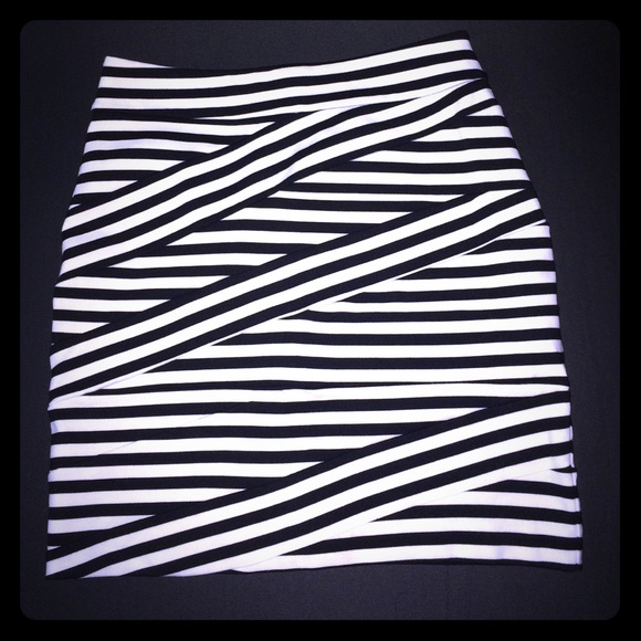 Express Stripe Skirt