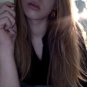 Meet your Posher, Abigail