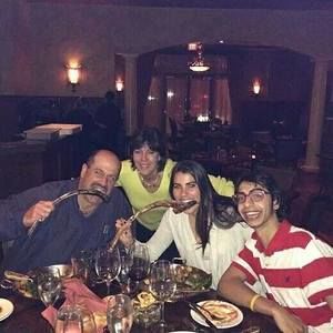 Meet your Posher, Lee