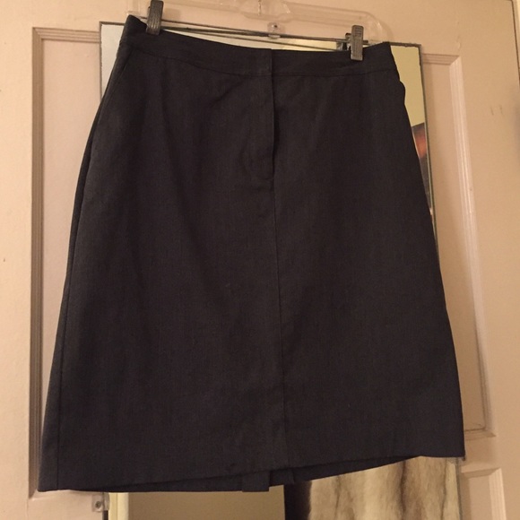 Grey skirt