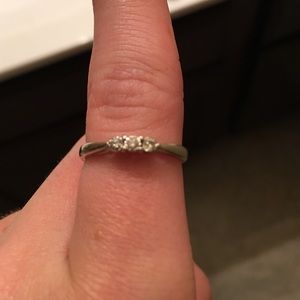 10 K diamond ring