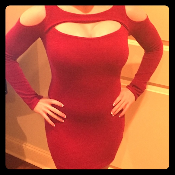 Cutest cold shoulder sweater dress/tunic EVER!