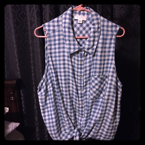 Sleeveles plaid shirt