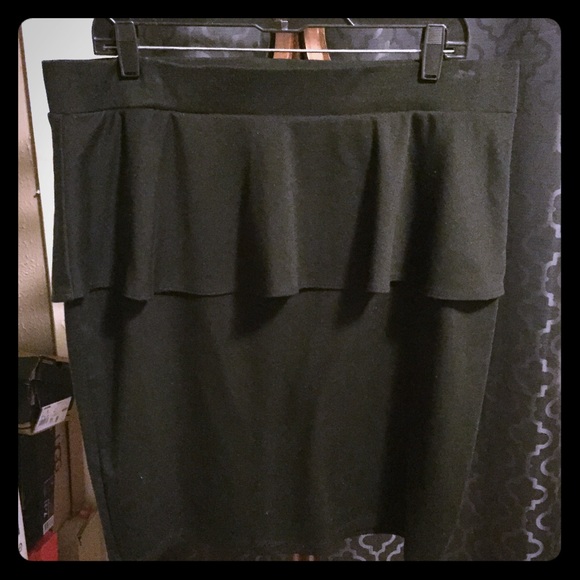Peplum pencil skirt