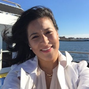 Meet your Posher, Paola