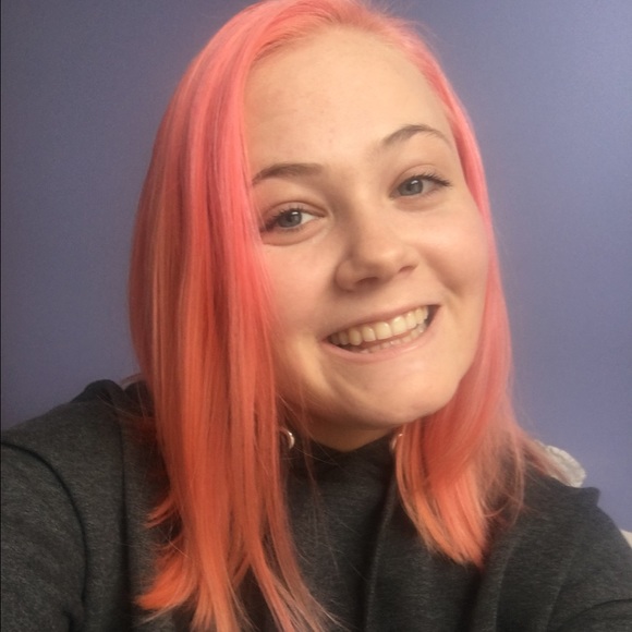 Meet your Posher, Audrey - Picture 3 of 3