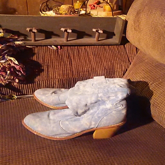 Denim cowgirl booties - Picture 1 of 2