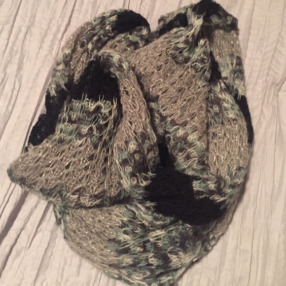 Knit infinity scarf