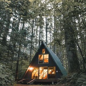 Meet your Posher, Derik