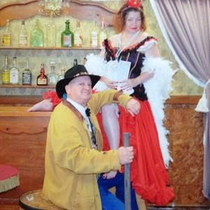 Meet your Posher, Constance