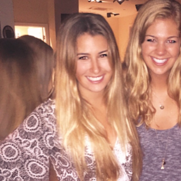 Meet your Posher, Hillary