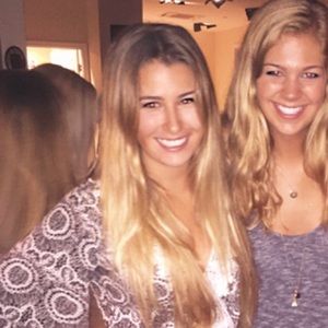 Meet your Posher, Hillary