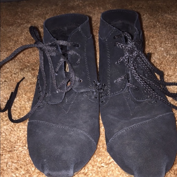 Toms