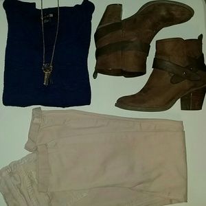 Navy light weight top