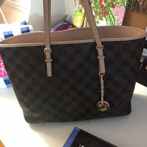 Michael Kors Jet Set Travel Tote