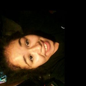 Meet your Posher, Raquel