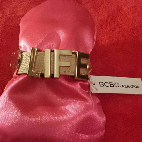 NWT  BCBGeneration