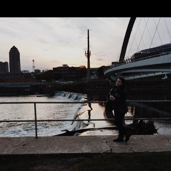 Meet your Posher, Marissa