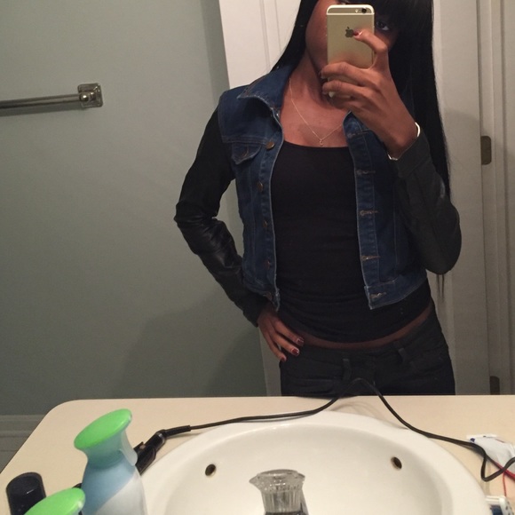 Jean jacket with leather sleeves! - Picture 1 of 4