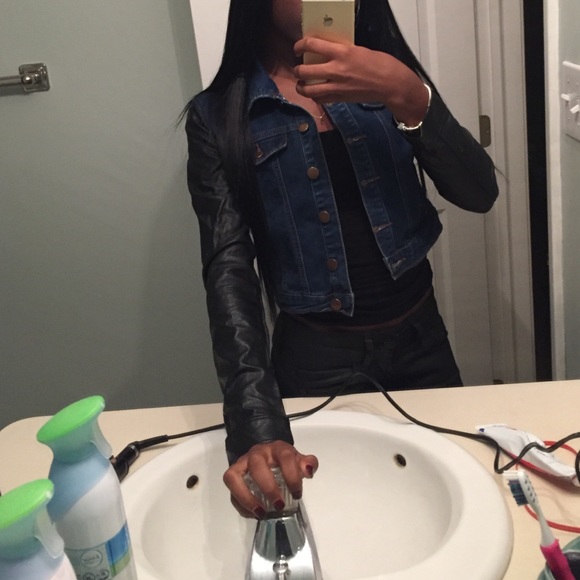 Jean jacket with leather sleeves! - Picture 3 of 4