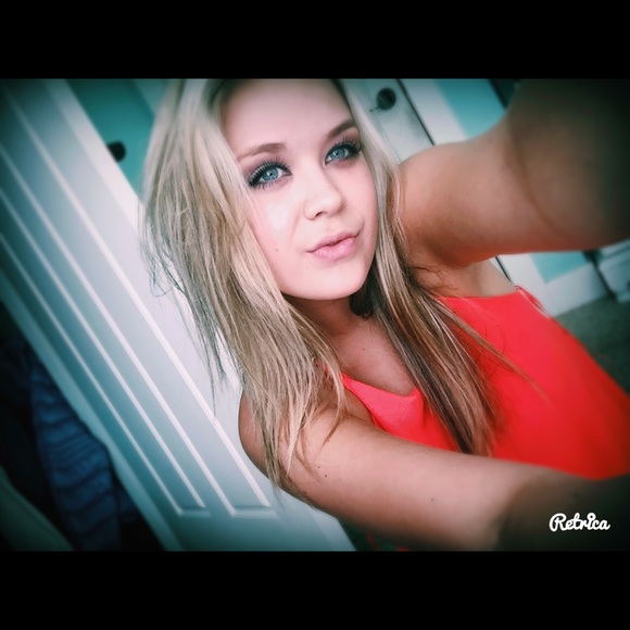 Meet your Posher, Madeline - Picture 1 of 1