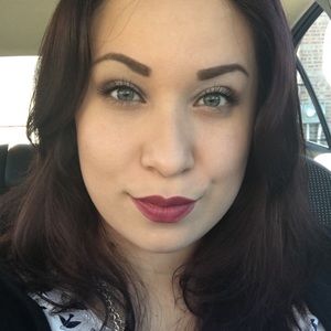 Meet your Posher, Adriana