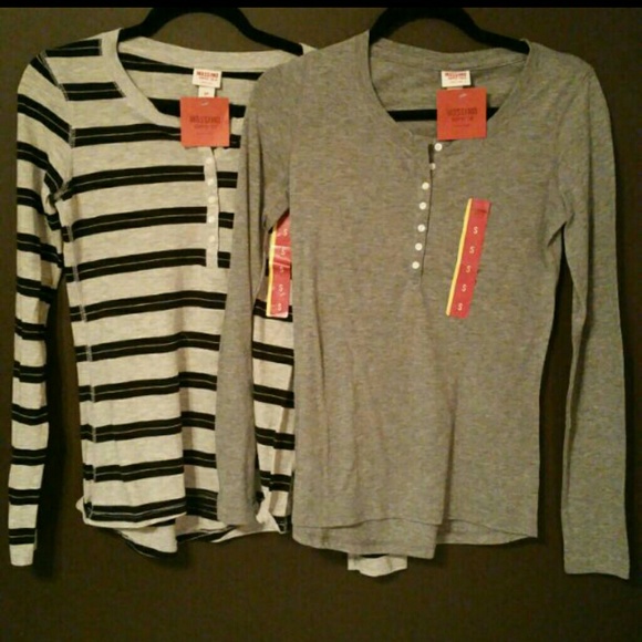 2 Henleys Size Small