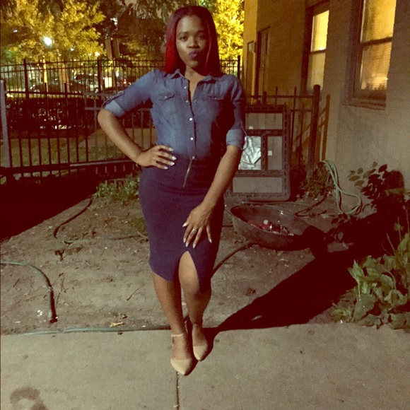 Denim front slit skirt