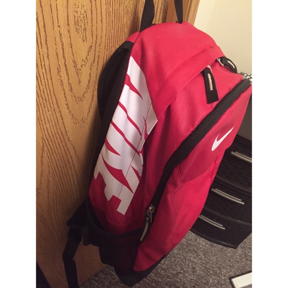 Red Nike Backpack - Picture 2 of 3