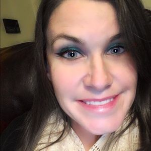 Meet your Posher, Tiffani