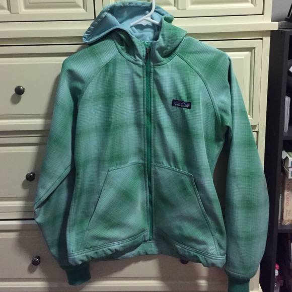 Patagonia Jackets & Blazers - Patagonia full zip jacket with hood