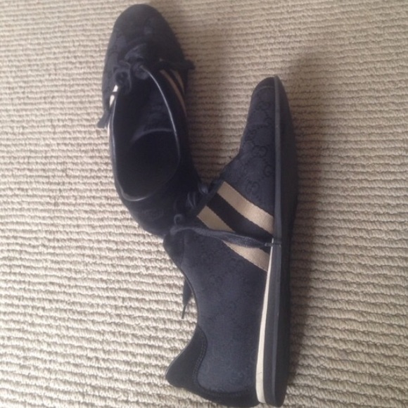 Gucci Shoes - Gucci sneakers(man)