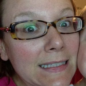 Meet your Posher, Leah