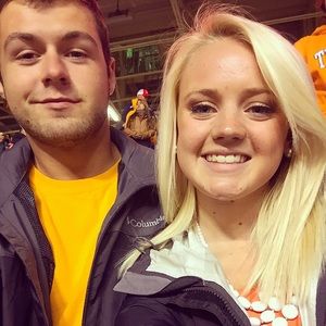 Meet your Posher, Courtney