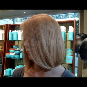 Meet your Posher, Lola