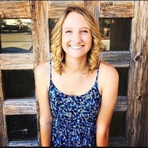 Meet your Posher, Kenzie