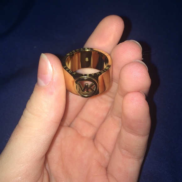 Gold ring