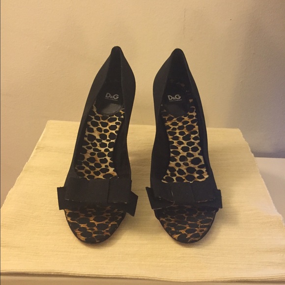 D&G Dolce&Gabbana Peep-Toe Pump 39EU