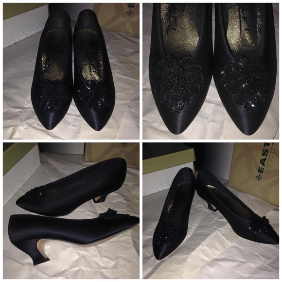 Beautiful Detailed Heels Perfect for Event/Prom! - Picture 2 of 4