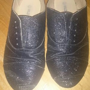 Black glitter ballet flats