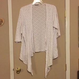 Plus size Avenue 22/24 open white 1/4 sleeve top
