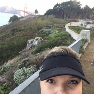 Meet your Posher, Emilee