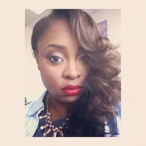 Meet your Posher, Selena