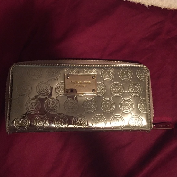 Michael Kors wallet