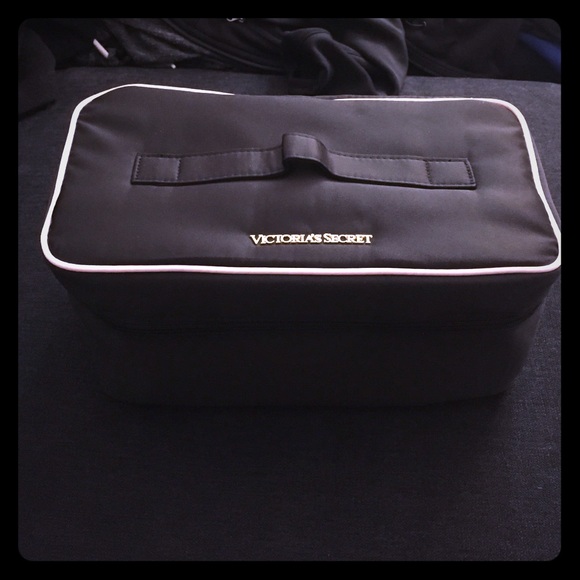 Victoria's Secret Lingerie Travel Bag New W/O Tags