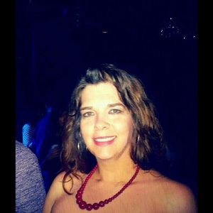 Meet your Posher, Stacy