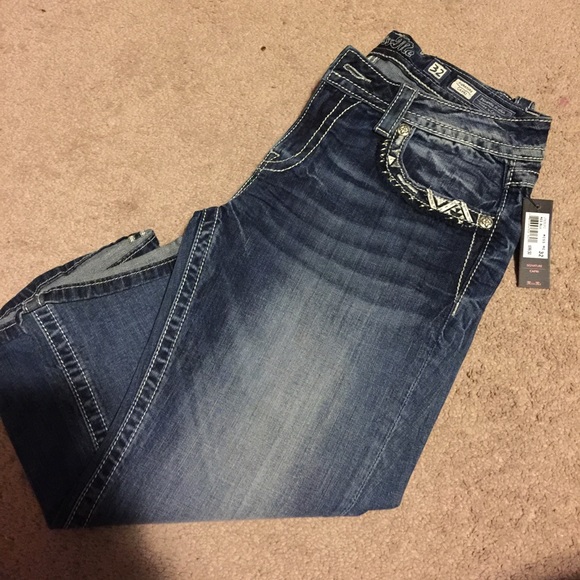 Miss Me capris size 32 NWT