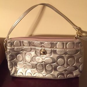 Wristlet