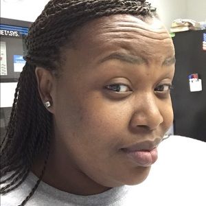 Meet your Posher, Alisha